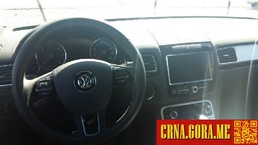 Prodajem auto: Volkswagen - Touareg 3,0d automatik 2010 godište, Podgorica - Vozila - Crna Gora