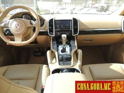 Prodajem auto: Porsche - Cayenne 3.0 D - V6 2010 godište, Podgorica - Vozila - Crna Gora