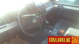 Prodajem auto: Volkswagen - Touareg 2,5tdi 2004 godište, Podgorica - Vozila - Crna Gora