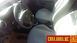 Prodajem auto: Ford - Fiesta 1,4tdci 2003 godište, Podgorica - Vozila - Crna Gora