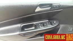 Prodajem auto: Volkswagen - Passat 2,0tdi 2010 godište, Podgorica - Vozila - Crna Gora