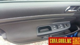 Prodajem auto: Volkswagen - Golf 5 2,0tdi 2004 godište, Podgorica - Vozila - Crna Gora