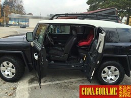 Prodajem auto: Toyota - FJ Cruiser 4.0 VVT-i 2008 godište, Podgorica - Vozila - Crna Gora