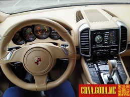 Prodajem auto: Porsche - Cayenne 3.0 D 2012 godište, Podgorica - Vozila - Crna Gora
