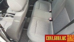 Prodajem auto: Volkswagen - Polo benz 2002 godište, Cetinje - Vozila - Crna Gora