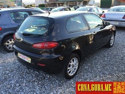 Prodajem auto: Alfa Romeo - 147 147 1,6 2005 godište, Podgorica - Vozila - Crna Gora