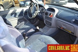 Prodajem auto: Renault - Clio 1.4 benzin 2001 godište, Nikšić - Vozila - Crna Gora