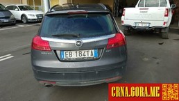 Prodajem auto: Opel - Insignia 2,0cdti 2011 godište, Podgorica - Vozila - Crna Gora