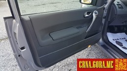Prodajem auto: Renault - Megane 1.5 dci 60 kw 2003 godište, Podgorica - Vozila - Crna Gora