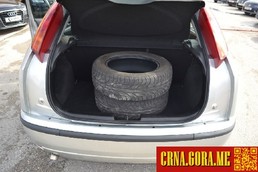Prodajem auto: Ford - Focus 1,8 TDCI GHIA 2004 godište, Nikšić - Vozila - Crna Gora